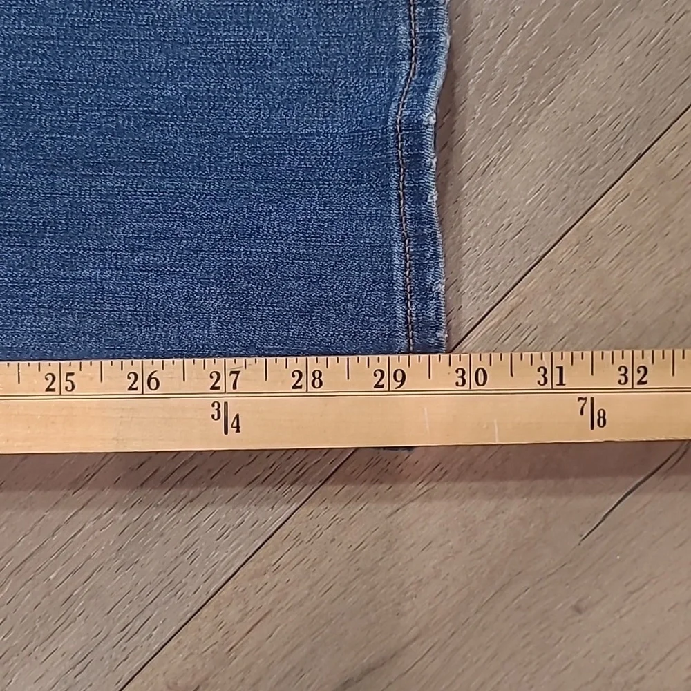 Judy Blue Jeans Women's sz 3/26 Straight Fit Mid Rise Denim Jeans